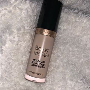 TOO FACED BORN THIS WAY MULTI USE CONCEALER